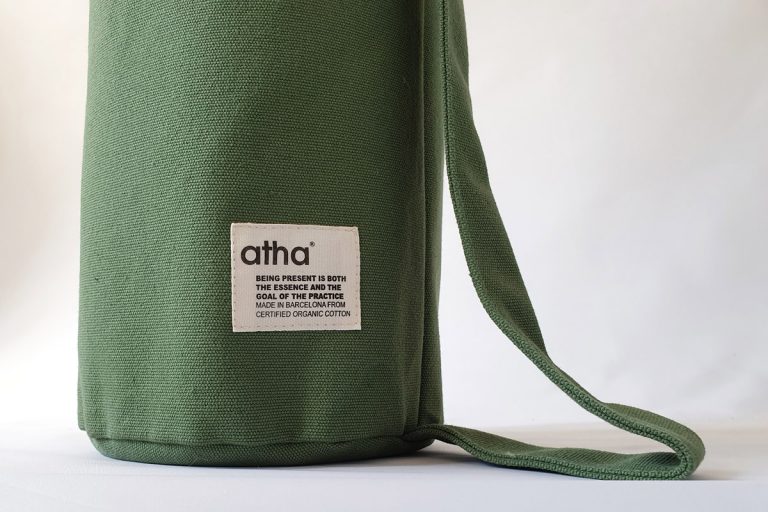 Green yoga mat bag made in Barcelona from organic cotton