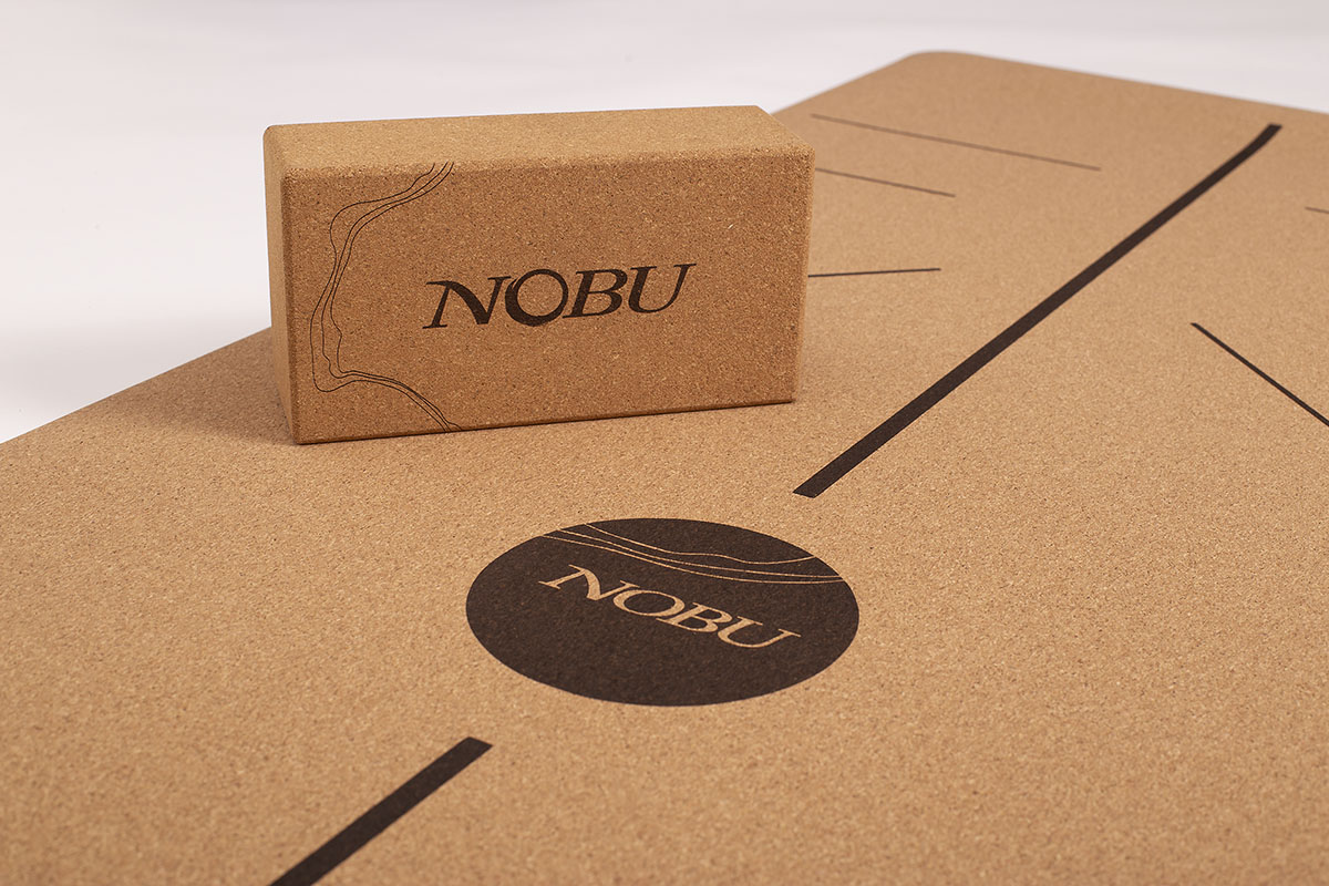 cork yoga mat custom